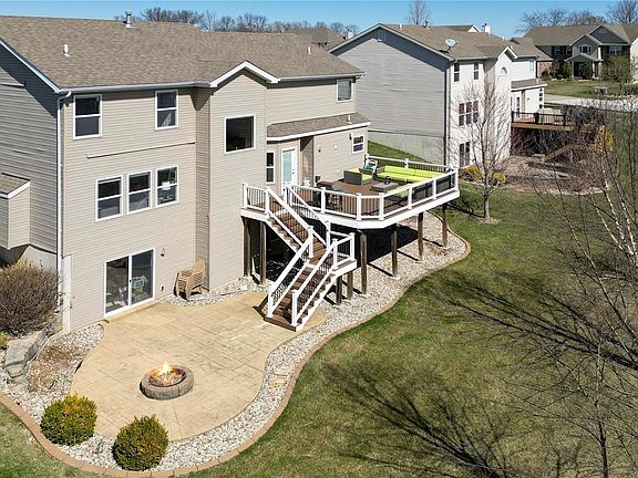 2nd image of 304 Quail Hollow Dr