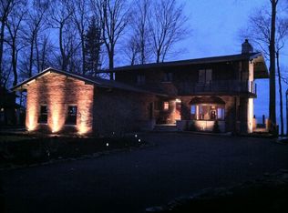 824 Lake Rd, Webster, NY 14580