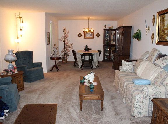 3rd image of 600 Cedar Dr