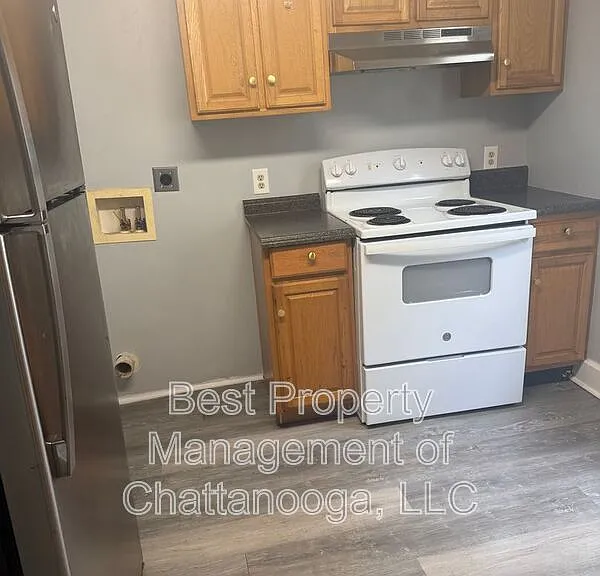 4802 Oakland Ave — Photo 6