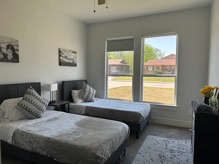 Lazy River Dr — Photo 5