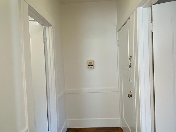 5th image of 360 Frederick St APT 1