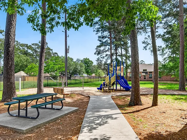 31722 Royal Woods Ct — Photo 48