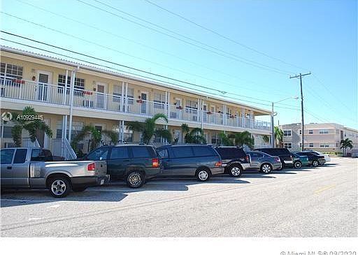 1st image of 7355 Byron Ave #13