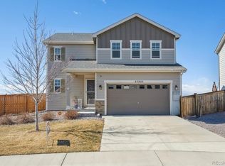 27319 E 10th Dr, Aurora, CO 80018