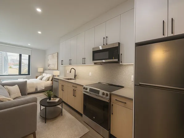 499 Communipaw Avenue image 2 of 9