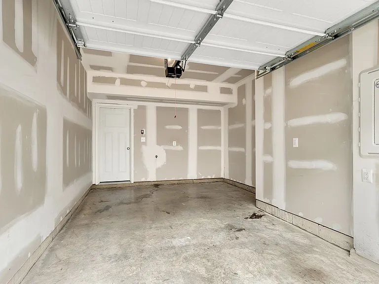 9229 Magellan Pkwy #B — Photo 29