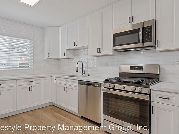 5th image of 4802 Orchard Ave #13
