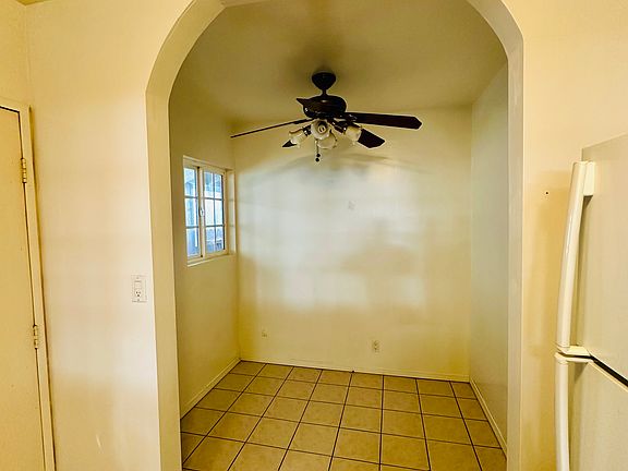 5th image of 919 Marine St APT A