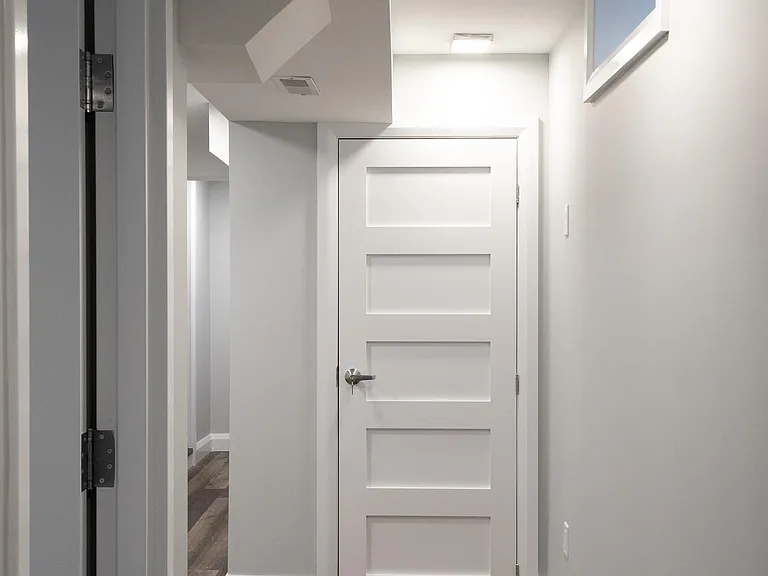534 Lisgar St #7 — Photo 6