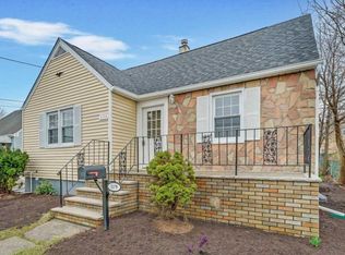 379 Summit Ave, Perth Amboy, NJ 08861