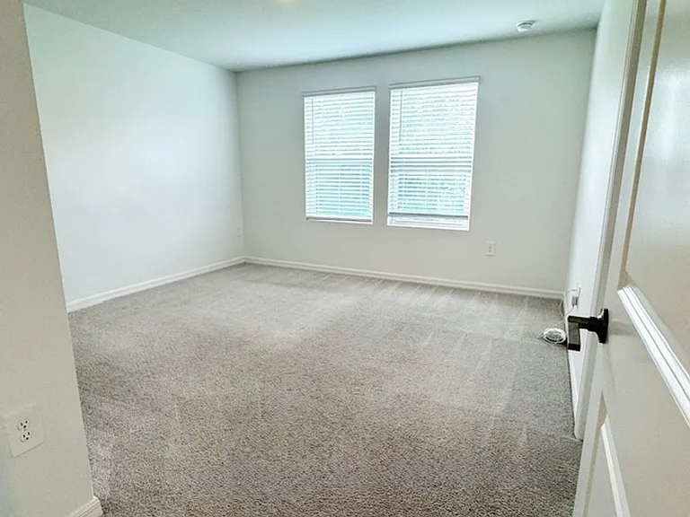 3591 Mayfair St — Photo 18