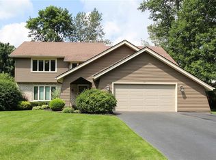 57 Breckenridge Dr, Rochester, NY 14626