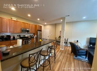 3221 N Sheffield Ave #9, Chicago, IL 60657