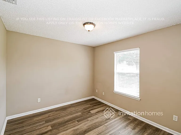 6886 Wall Springs Dr — Photo 12