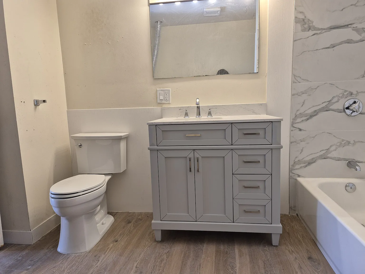 3 bed, 1200 sqft, $3,400 — Photo 3