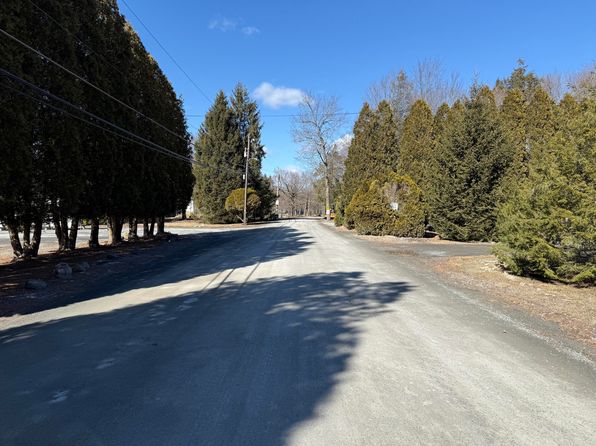 Skyview Lakes Oakwood Dr N, Greentown, PA 18426