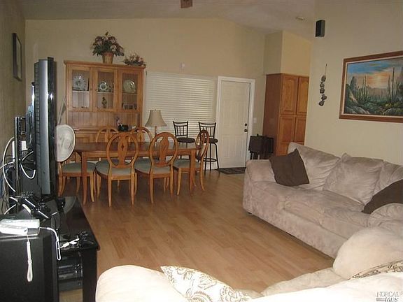2nd image of 141 Arbor Oaks Ct