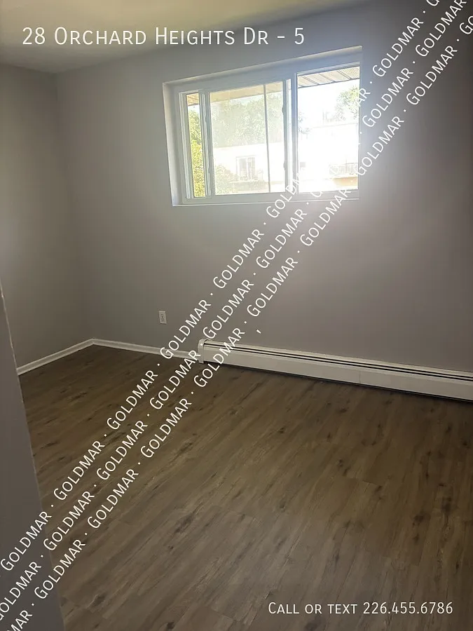 New Listing — Photo 4