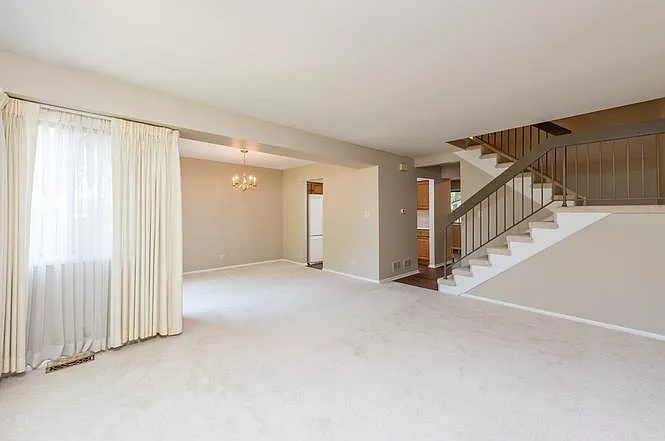 801 Hughes Pl — Photo 3