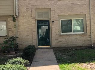 2100 Shiveley Cir, Houston, TX 77032