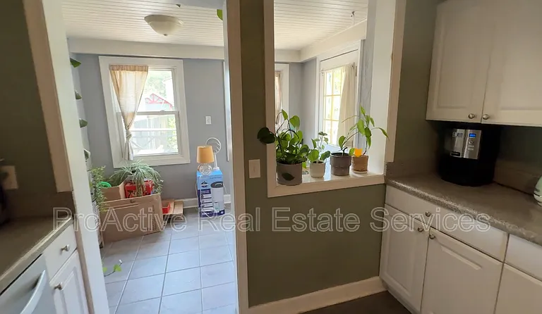 725B Carolina Ave — Photo 19