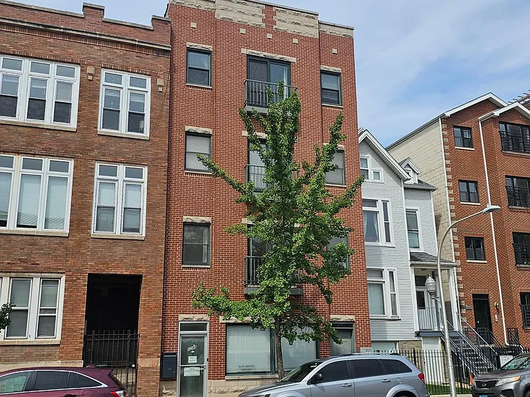 3240 N Sheffield Ave #2 — Photo 15