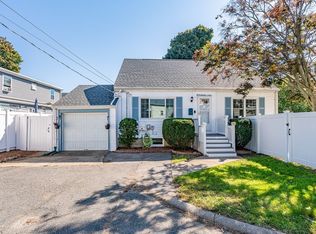 15 Sanborn Ter, Lynn, MA 01904