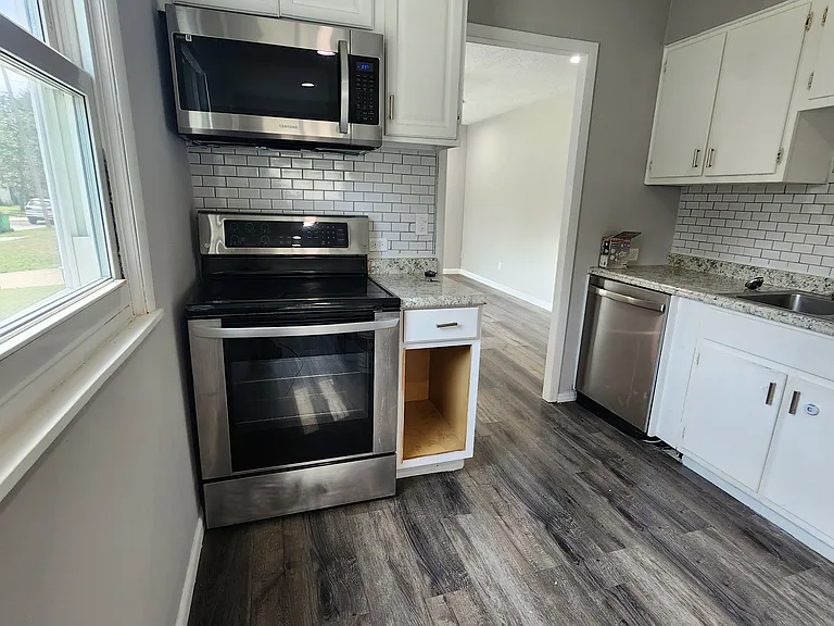 33 Ledgewood Dr — Photo 11