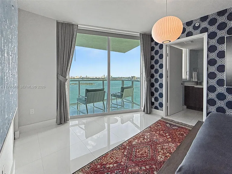 665 NE 25th St #2102 — Photo 12