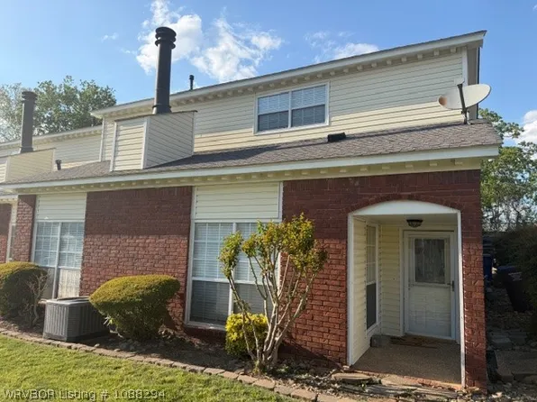 3201 S O St APT 22, Fort Smith, AR 72903