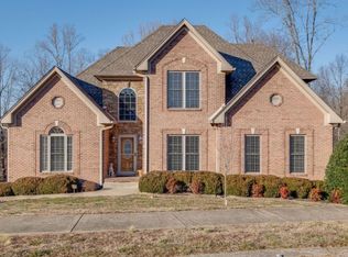 901 Dixie Ln, Pleasant View, TN 37146