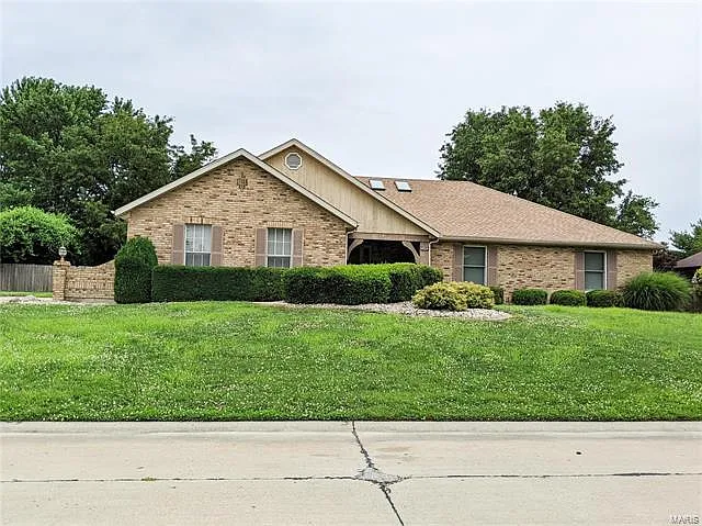 132 Pineywoods Dr photo 1