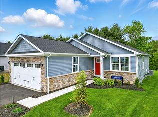 102 Bristlecone Ct, Freeport, PA 16229