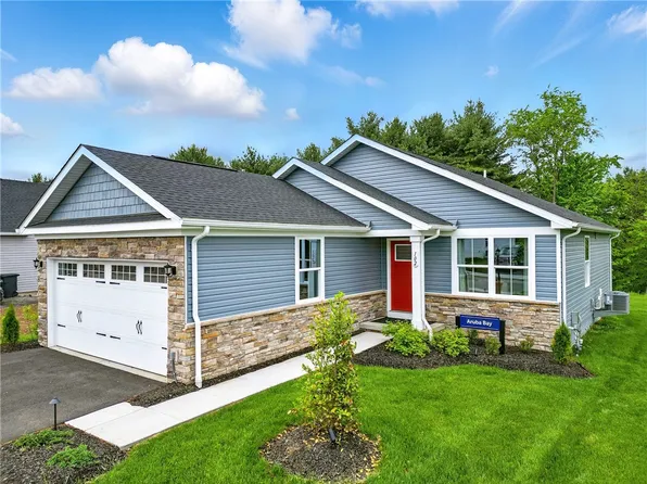 102 Bristlecone Ct, Freeport, PA 16229