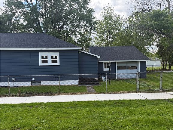 5th image of 312 E Collett St
