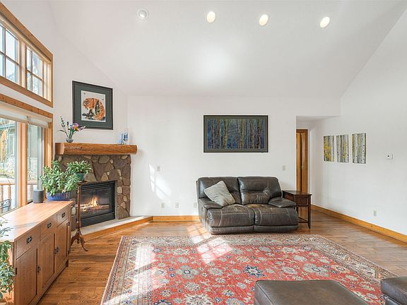 3rd image of 108 Windflower Lane