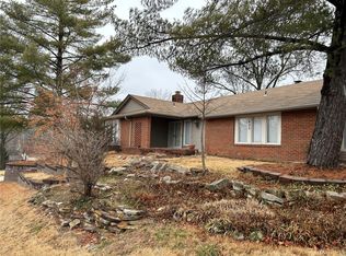 405 Brass Lamp Dr, Ballwin, MO