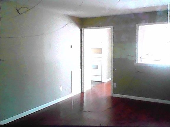 5th image of 859 Potters Ln #1