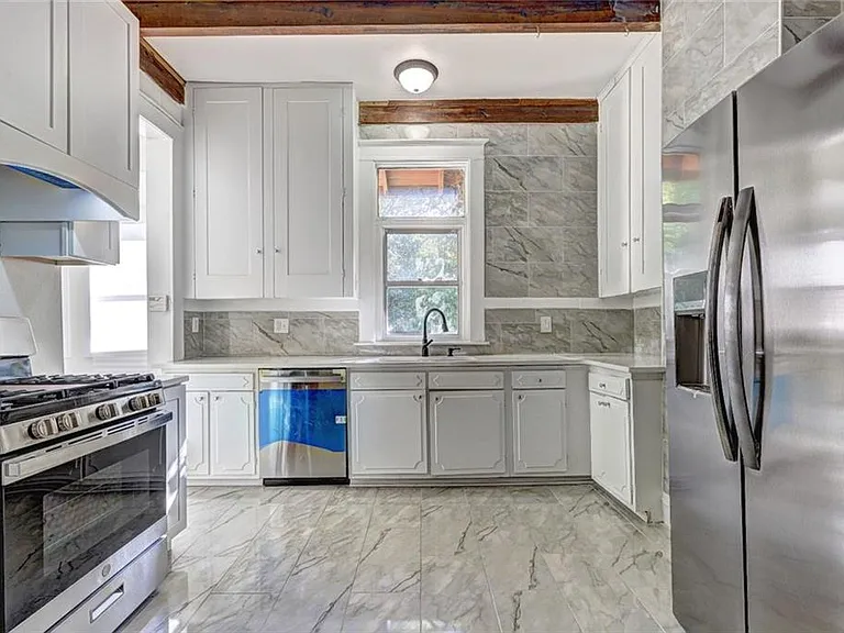 2733 Hillcrest Ave — Photo 27