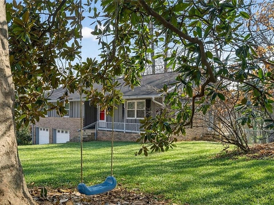 1st image of 3105 Sumac Dr