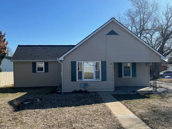 102 Saint Paul St, Chillicothe, MO 64601