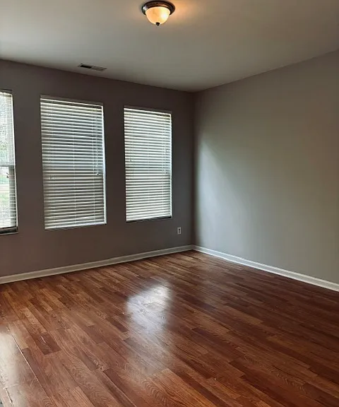 4499 Middletown Dr — Photo 15