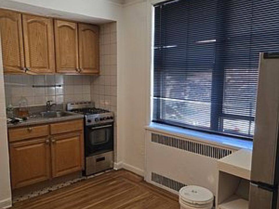1st image of 4708 31st Ave APT 1