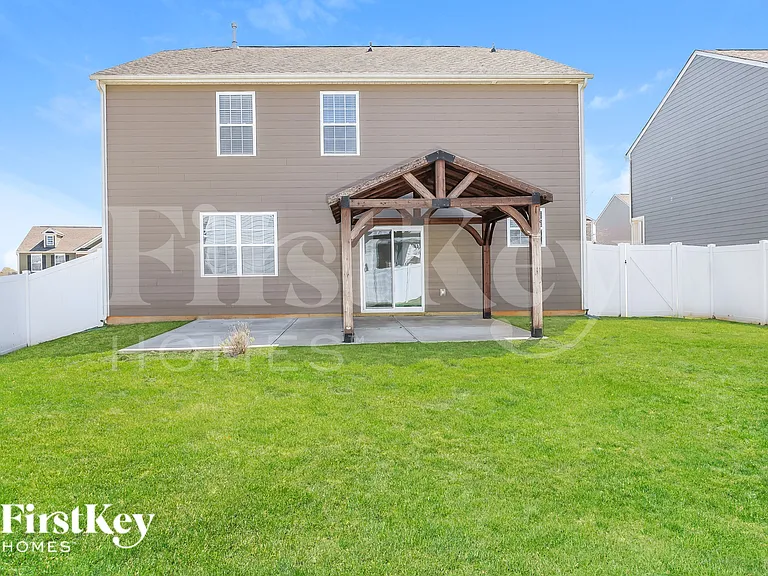 109 Longleaf Dr — Photo 15