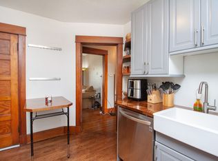 415 Washington St, Cedar Falls, IA 50613