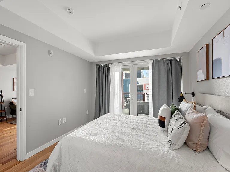 875 G St #202 — Photo 21
