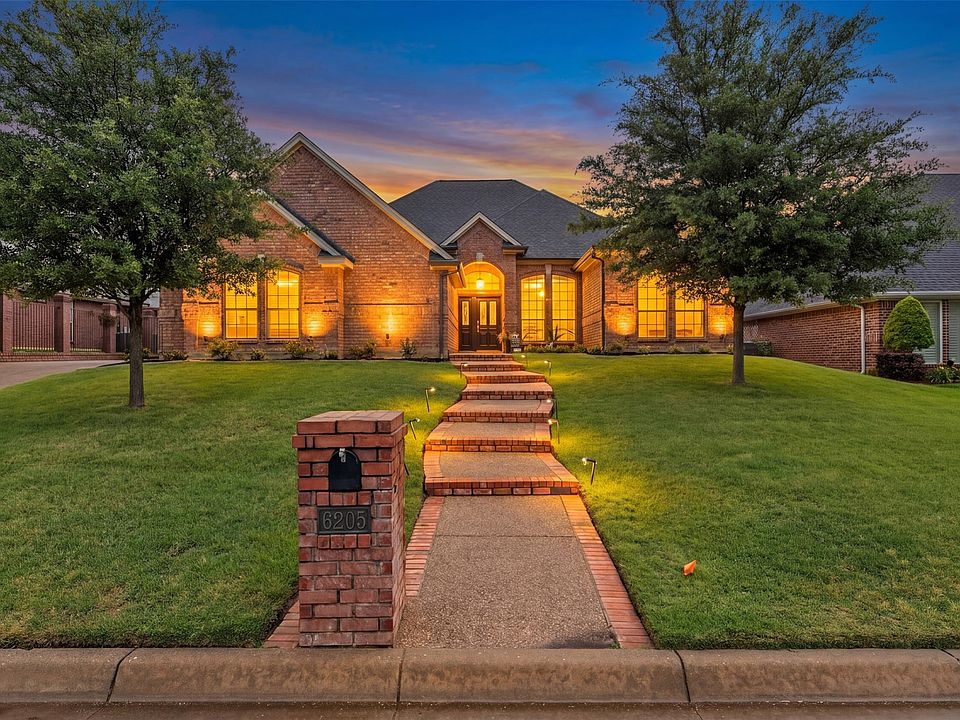 1st image of 6205 Skylark Cir