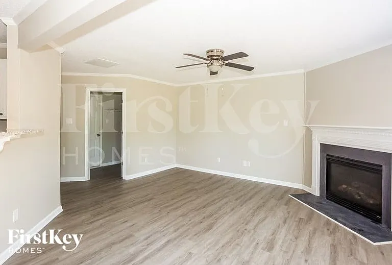 2025 Beckwith Ln — Photo 5