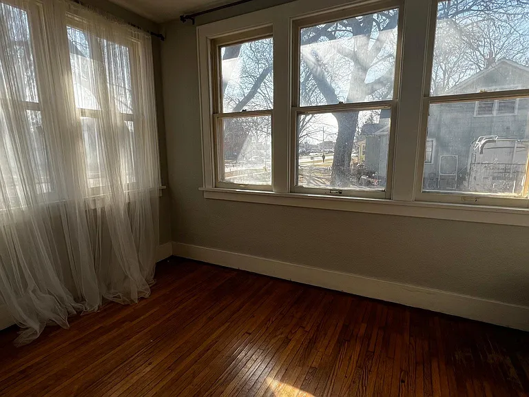 721 Clark Ave — Photo 13